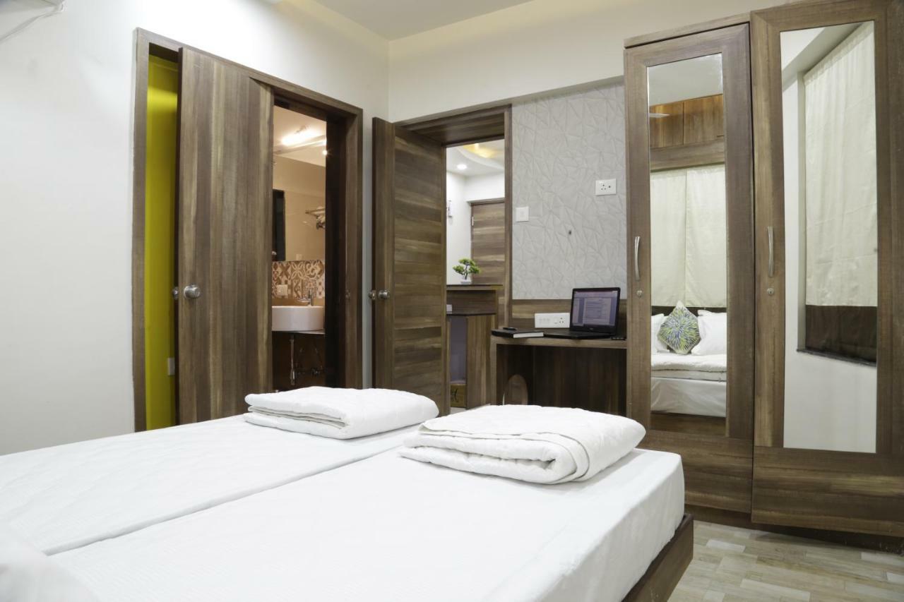 Emerald Vista Luxury Suites Пуне Екстер'єр фото