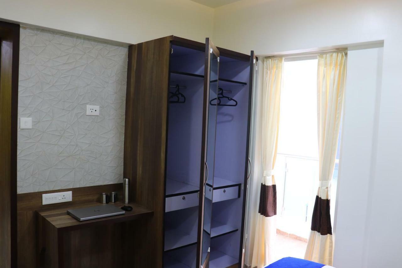 Emerald Vista Luxury Suites Пуне Екстер'єр фото